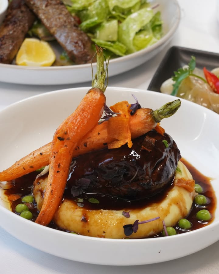 Featured image for “Family-Friendly Dining at Taja Brasserie: Delicious Meals at Moss Vale Services”